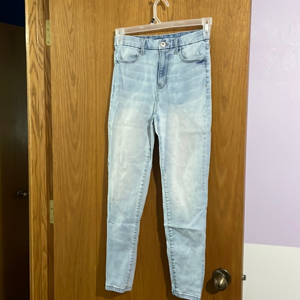 High rise white wash blue skinny jeans size 9